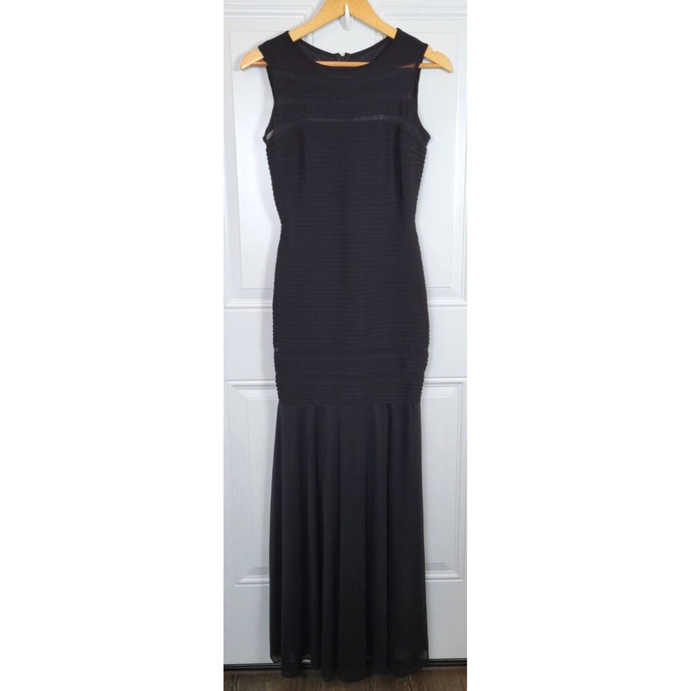 Xscape Sleeveless Formal Maxi Dress Size 4